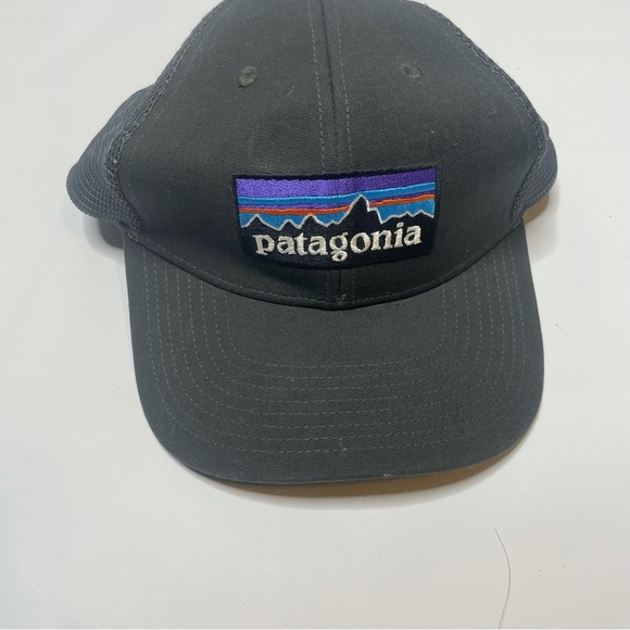 PATAGONIA classic black trucker hat with logo in the center OS - Picture 5 of 7
